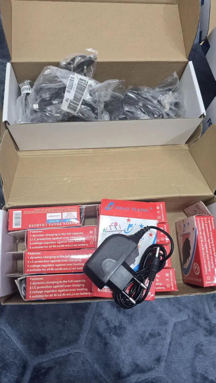 شارژر قدیمی سوزنی ریز و درشت و نوکیا ای|لوازم جانبی موبایل و تبلت|نیشابور, شهرک فرهنگیان|دیوار