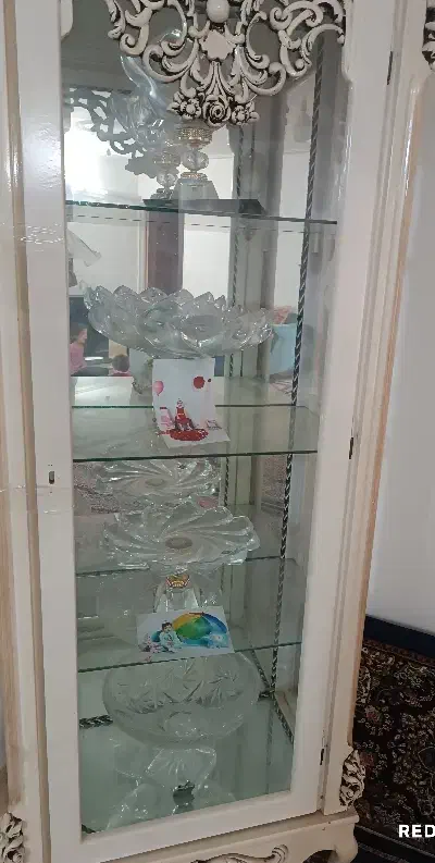 ویترین سالم|بوفه، ویترین، کنسول|قم, قلعه کامکار|دیوار