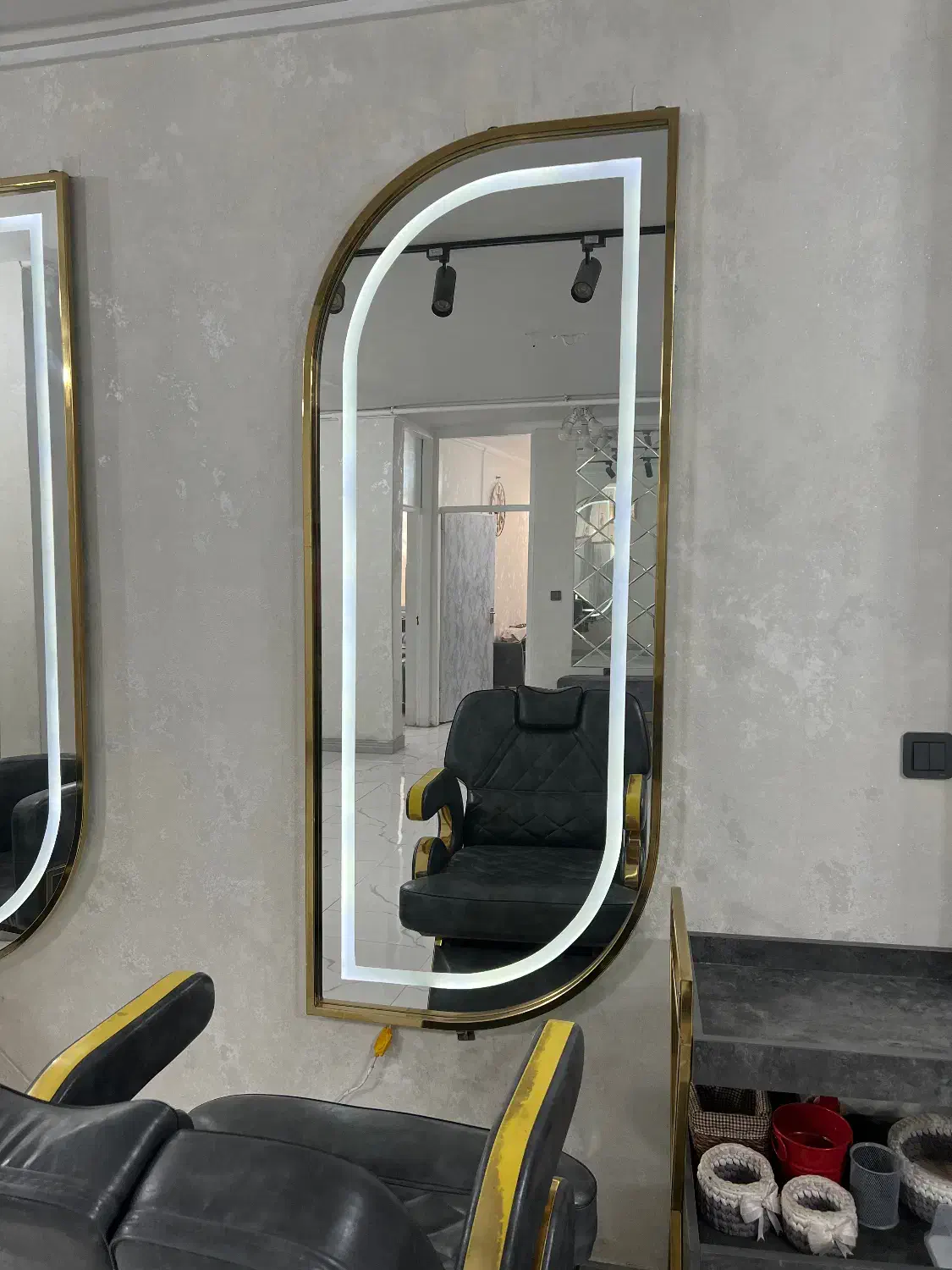 ۲عدد آینه قدی رینگ لایت دار بزرگ در حد نو|آرایشگاه و سالنهای زیبایی|فومن, |دیوار