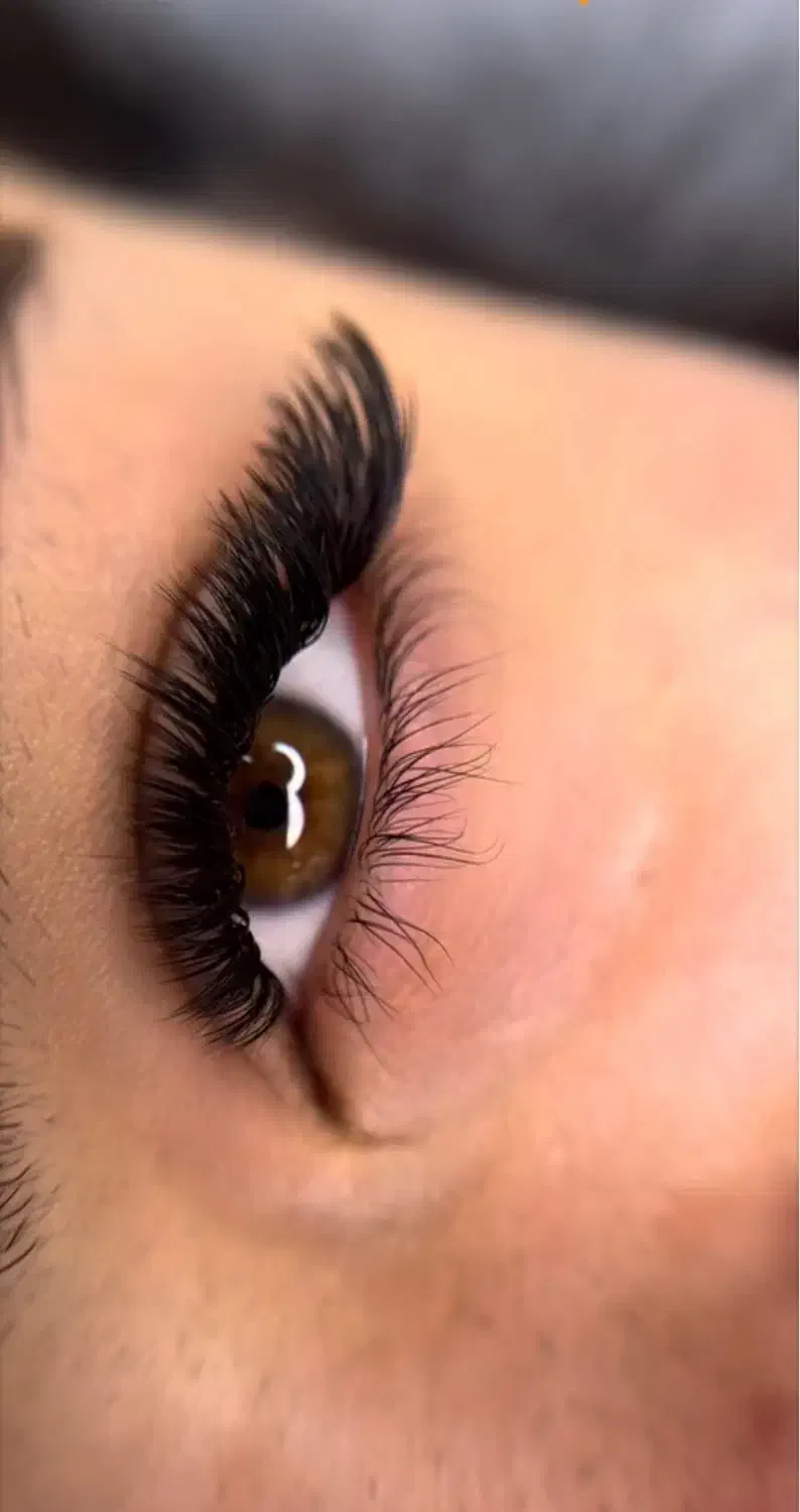 اکستنشن و کاشت مژه|خدمات آرایشگری و زیبایی|اسلامشهر, شهرک محمدیه|دیوار