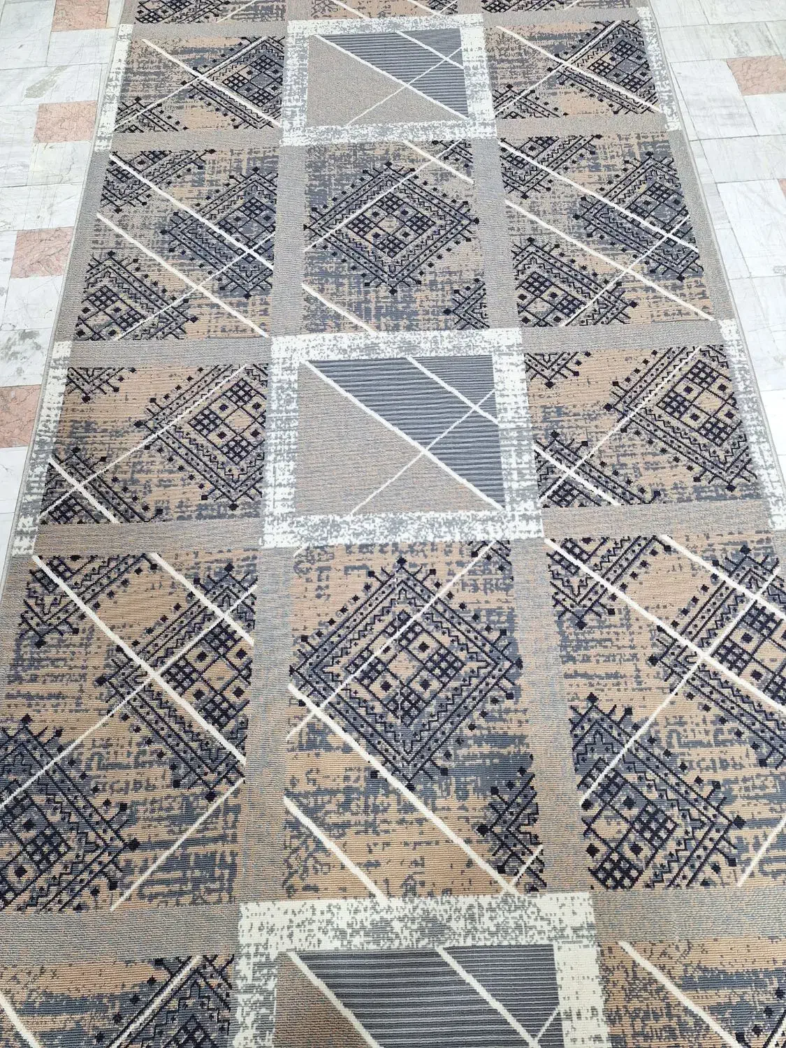 گلیم طرح دار/طرحدار نسکافه ای/جدید نسکافه ای|گلیم، جاجیم، گبه|قم, زند آباد|دیوار