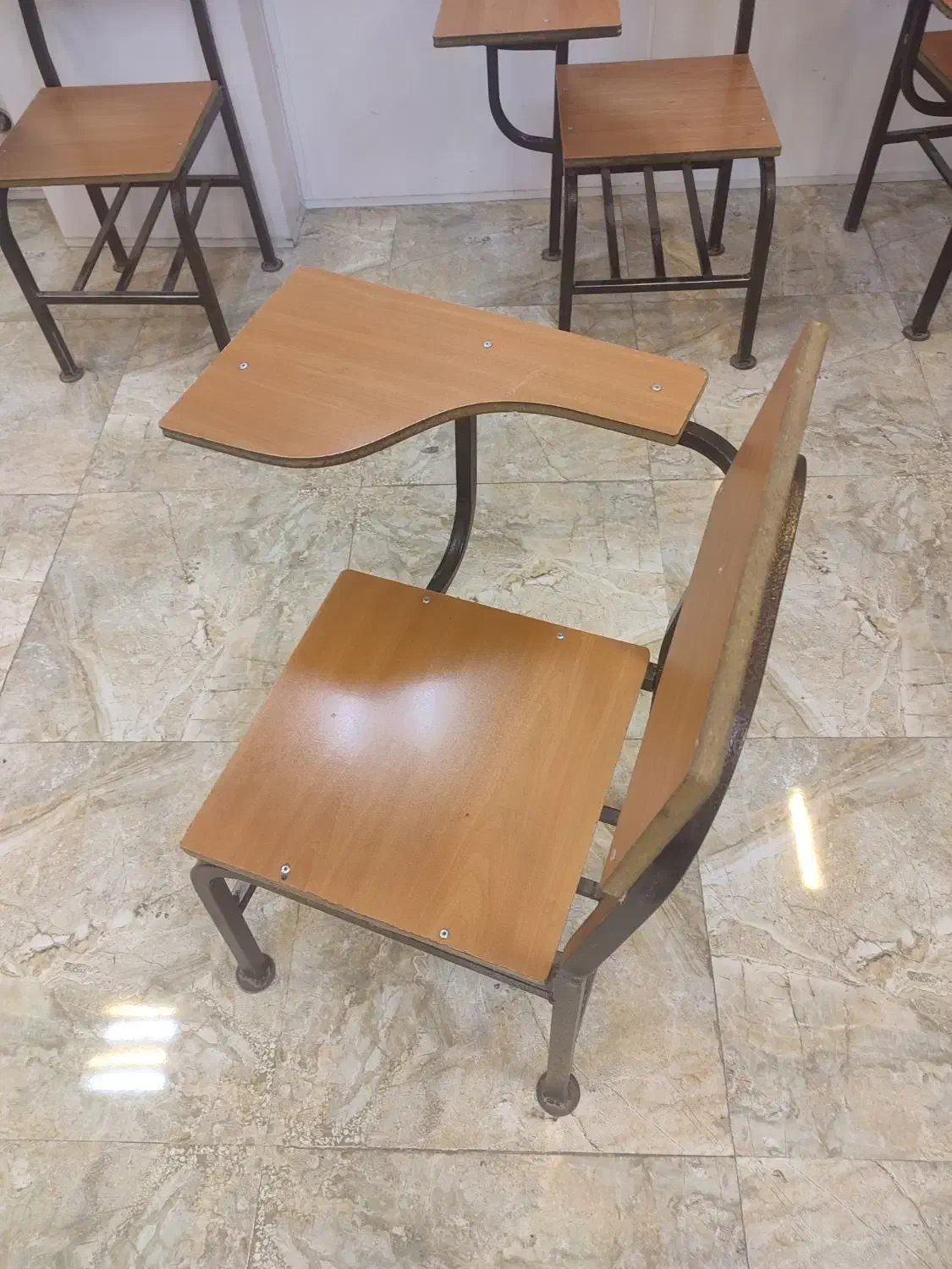 صندلی آموزشی|صندلی و نیمکت|سنندج, |دیوار