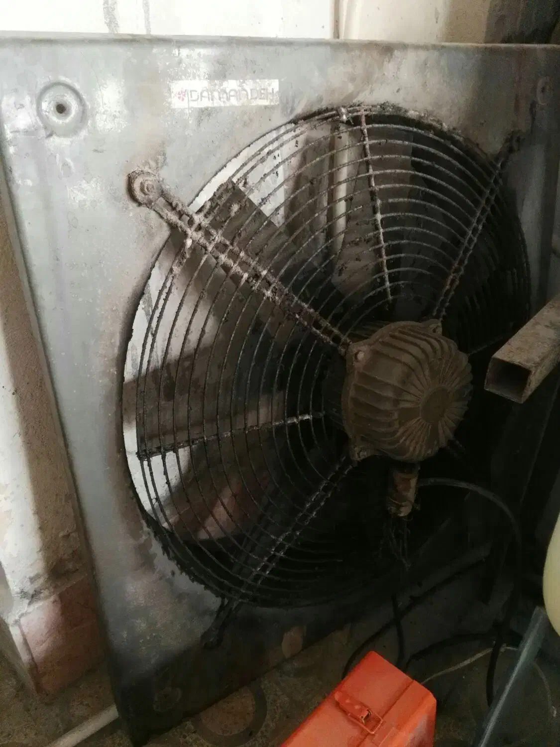 هواکش فن|پنکه و تصفیه‌کنندهٔ هوا|بندرعباس, |دیوار