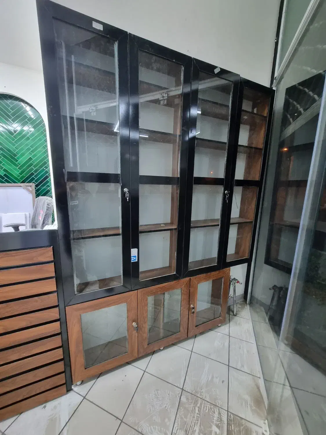 میز پیشخوان|فروشگاه و مغازه|خمینی‌شهر, |دیوار