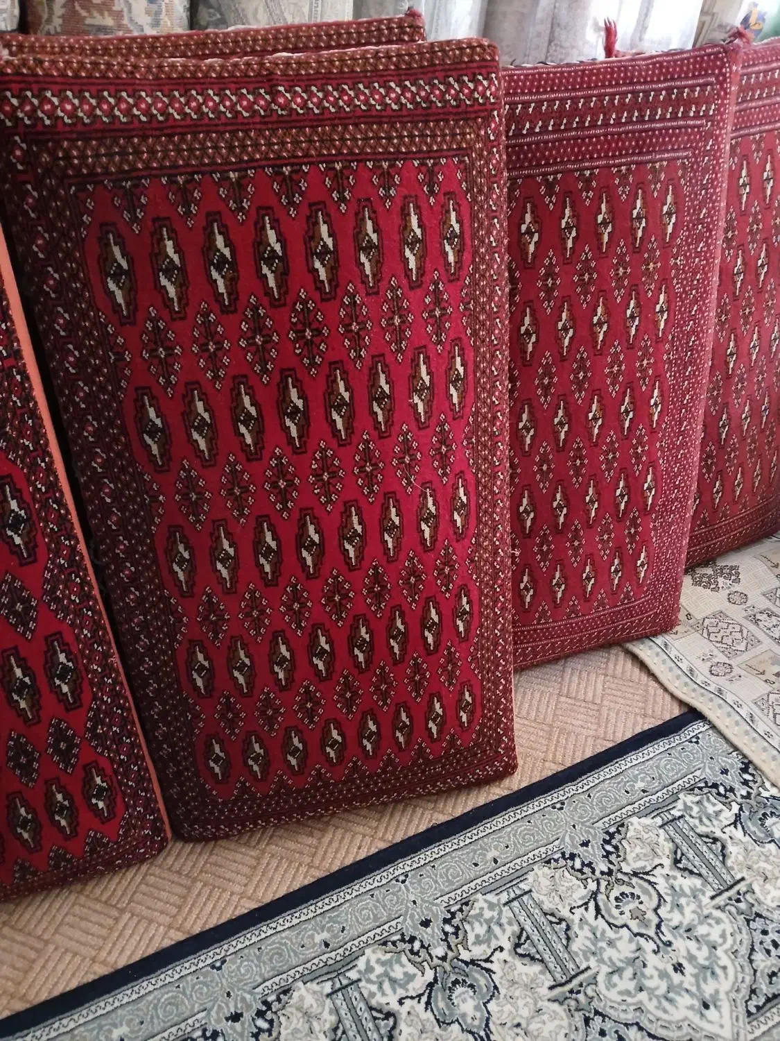 پشتی ترکمنی|پشتی|قم, باجک دو|دیوار