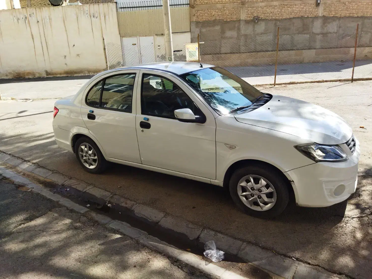 ساینا 1400ex|خودرو سواری و وانت|شیراز, لشکری‎|دیوار