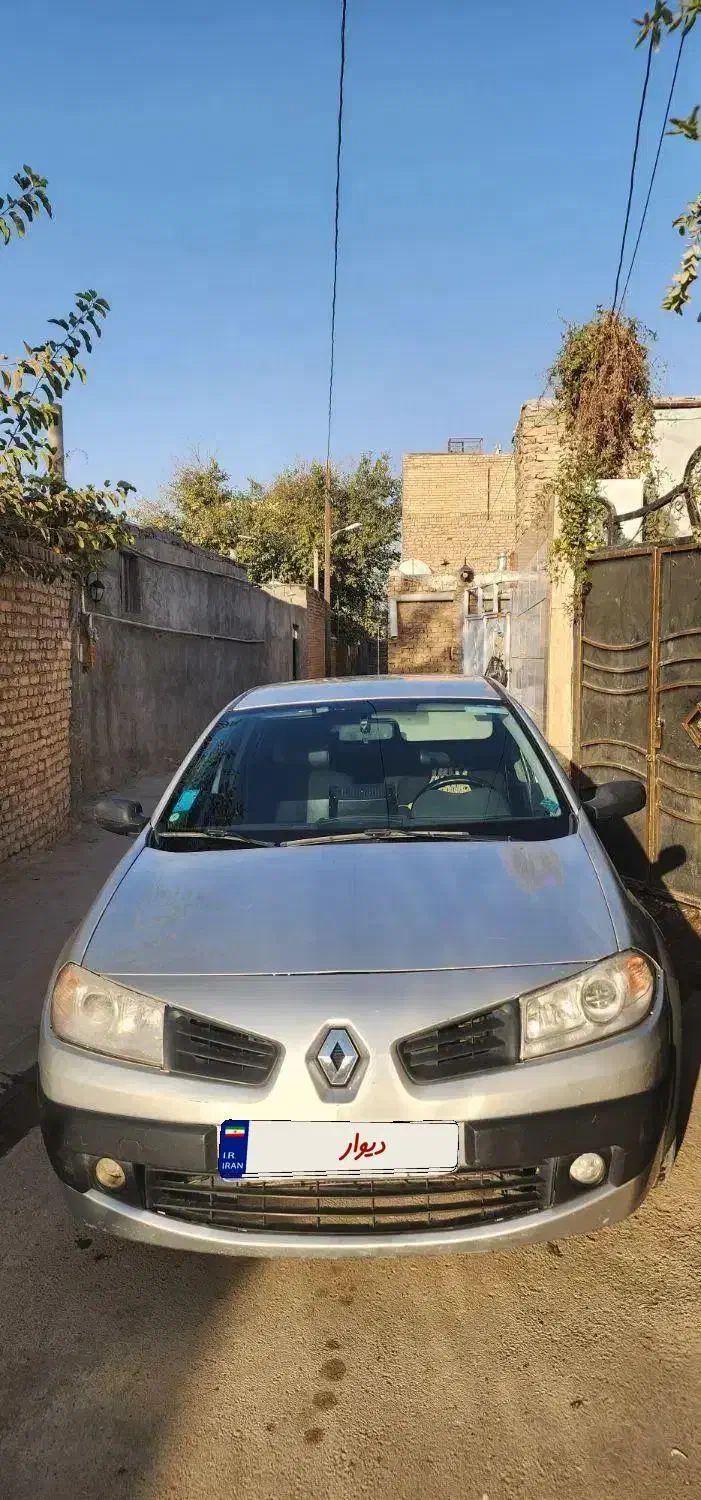 مگان نقره ای ۸۸ موتور ۱۶۰۰ بدون رنگ سالم|خودرو سواری و وانت|مشهد, درابد امام|دیوار