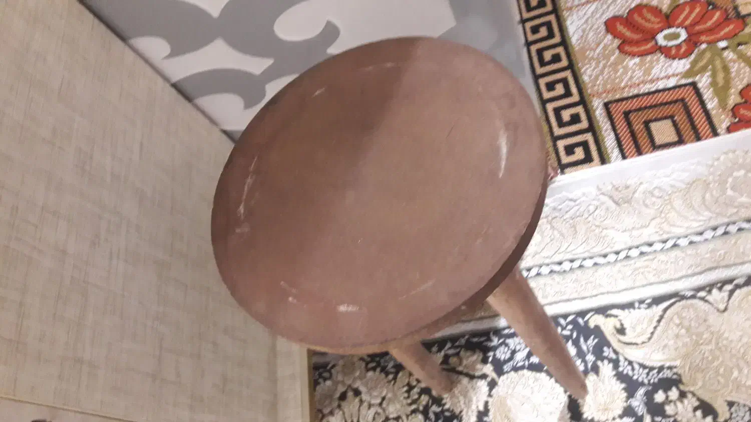 پایه گلدان چوبی بلند|گل و گیاه طبیعی|ورامین, ورامین|دیوار