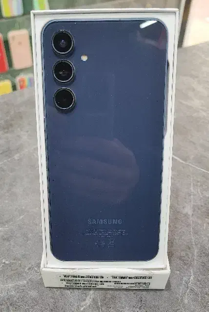 a55 256/8 گارانتی دار|موبایل|کرج, گوهردشت|دیوار