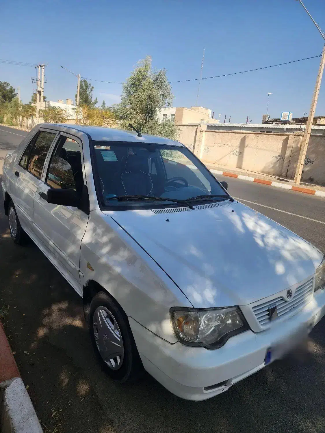 ۱۳۲مدل۹۳هیدرولیک|خودرو سواری و وانت|بردسکن, |دیوار