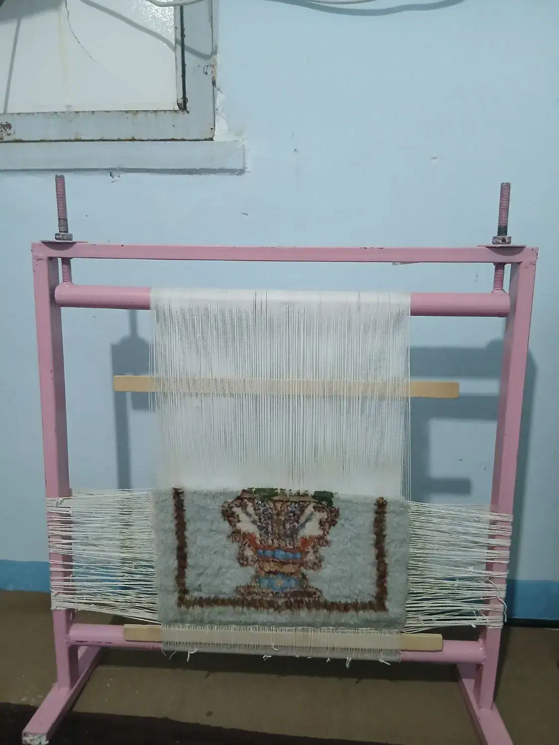 دار قالی با نصف قلی|تابلو فرش|کرمان, |دیوار