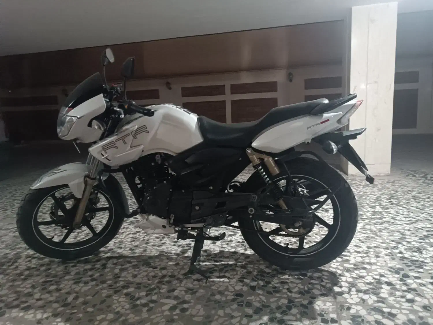 آپاچی ۱۸۰ مدل ۹۱|موتورسیکلت|اصفهان, مهدی آباد|دیوار