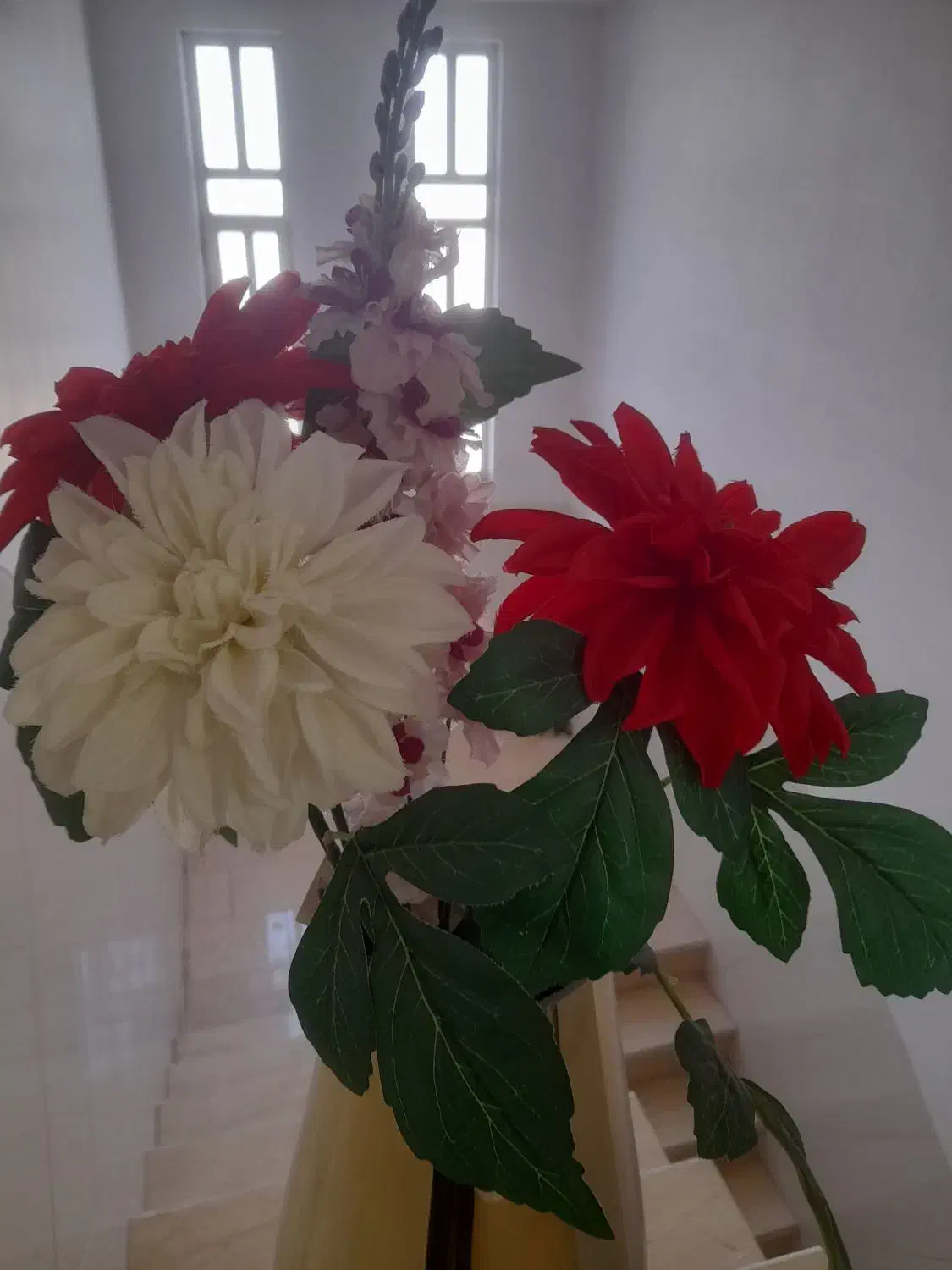 گلدان نوه|گل مصنوعی|یزد, |دیوار