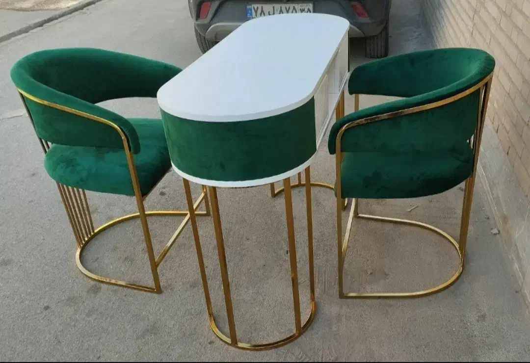 شلف ایستاده//میز ناخن/ترولی/ست پدیکور|آرایشگاه و سالنهای زیبایی|سنندج, |دیوار