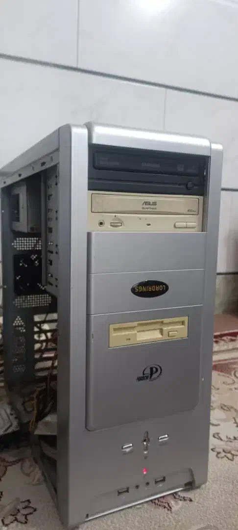 کامپیوتر سالم|رایانه رومیزی|گنبد کاووس, |دیوار