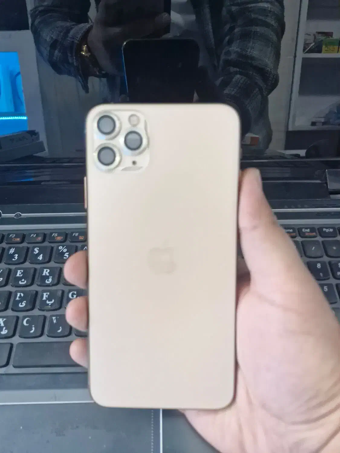 11promax اقساط|موبایل|صدرا-فارس, فاز ۲|دیوار