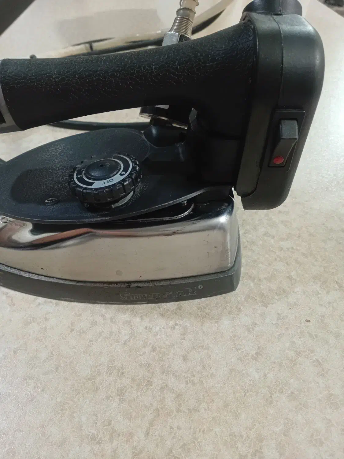 اتو سرمی  برایه تولیدی و خیاط هایه خانگی|اتو و لوازم اتو|رباط‌کریم, رباط‌کریم|دیوار