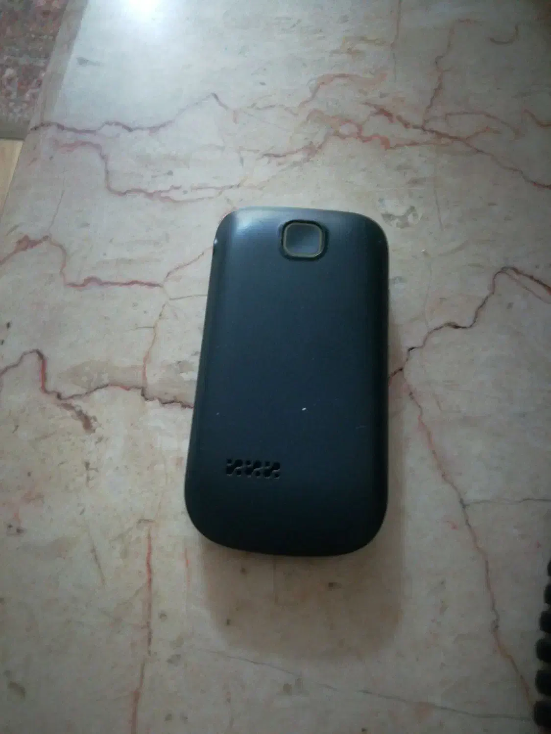 یک گوشی موبایل سالم باتری نداره خونگی و دوتلفن|موبایل|تهران, آهنگ|دیوار