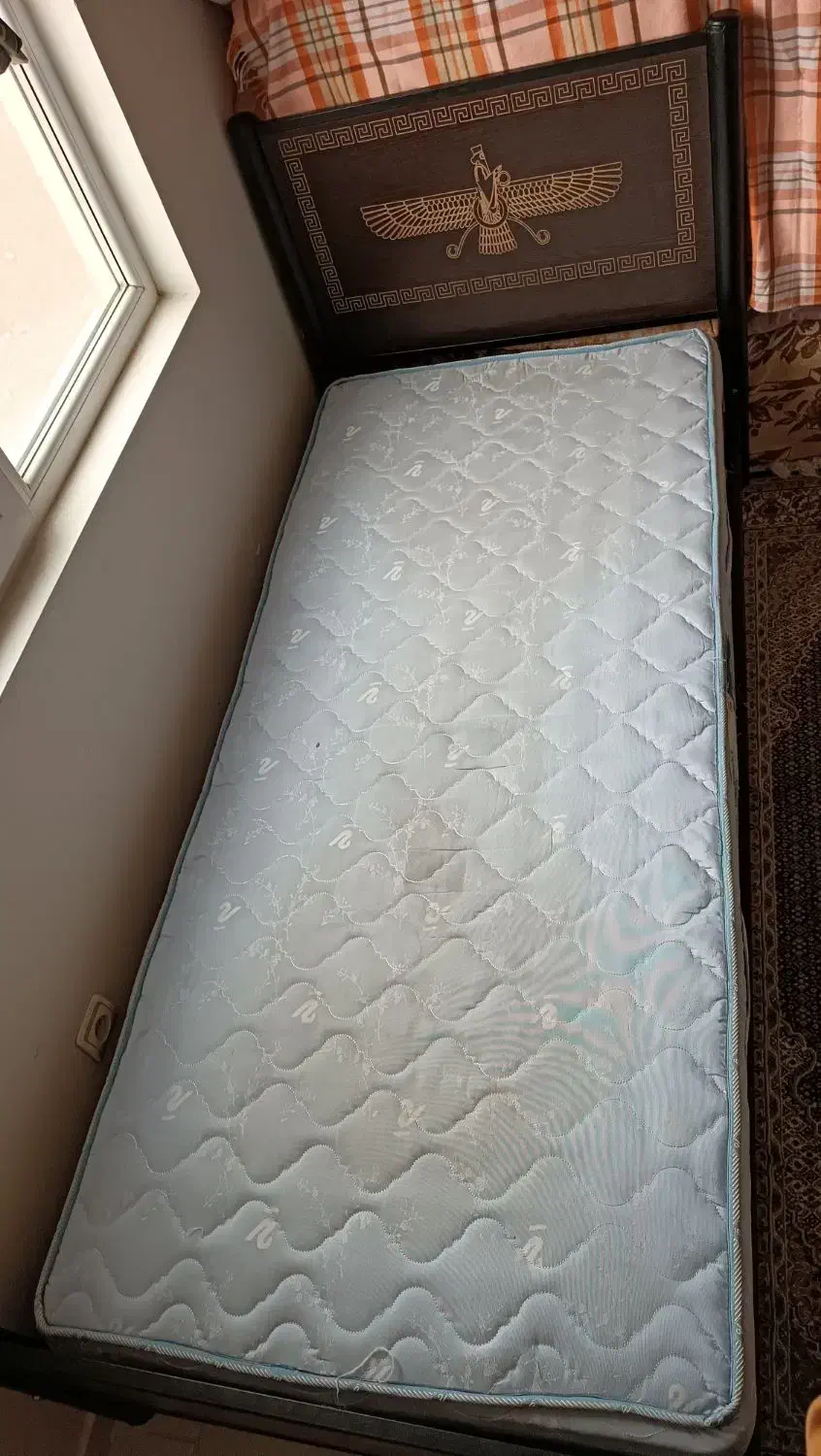 تخت تک نفره همراه تشک|تخت و سرویس خواب|پرند, فاز ۶|دیوار