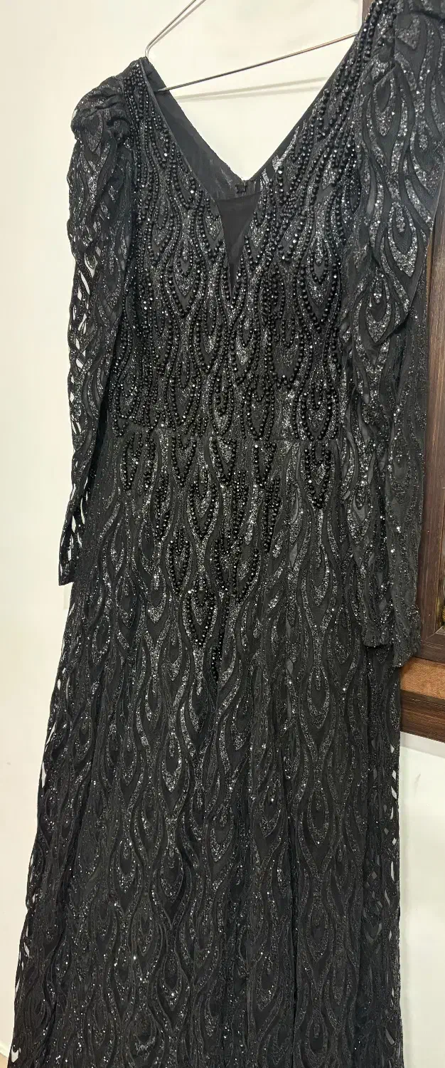 لباس مجلسی|لباس|سراب, |دیوار