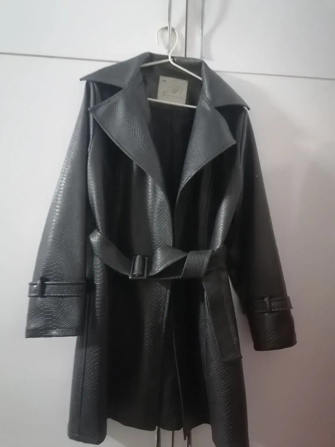 تعدادی کاپشن و مانتو و غیره همگی تمیز سالم|لباس|سبزوار, ولیعصر (نجار آباد)|دیوار