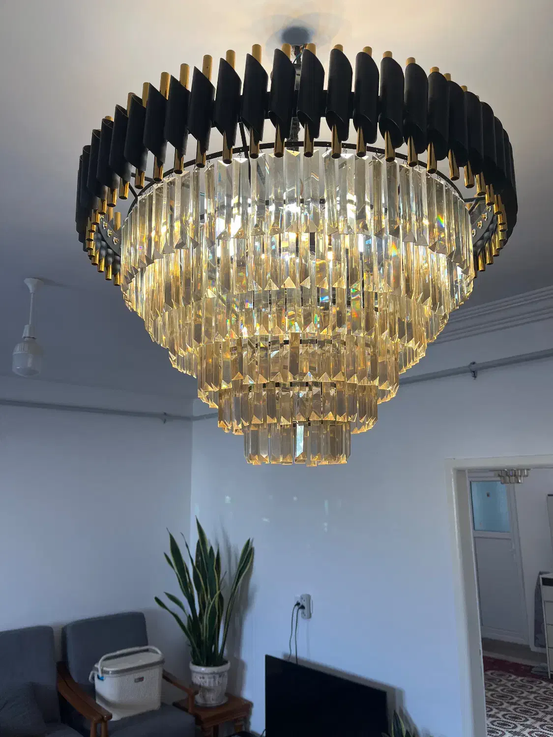 لوستر در حد|لوستر و چراغ آویز|آق قلا, |دیوار