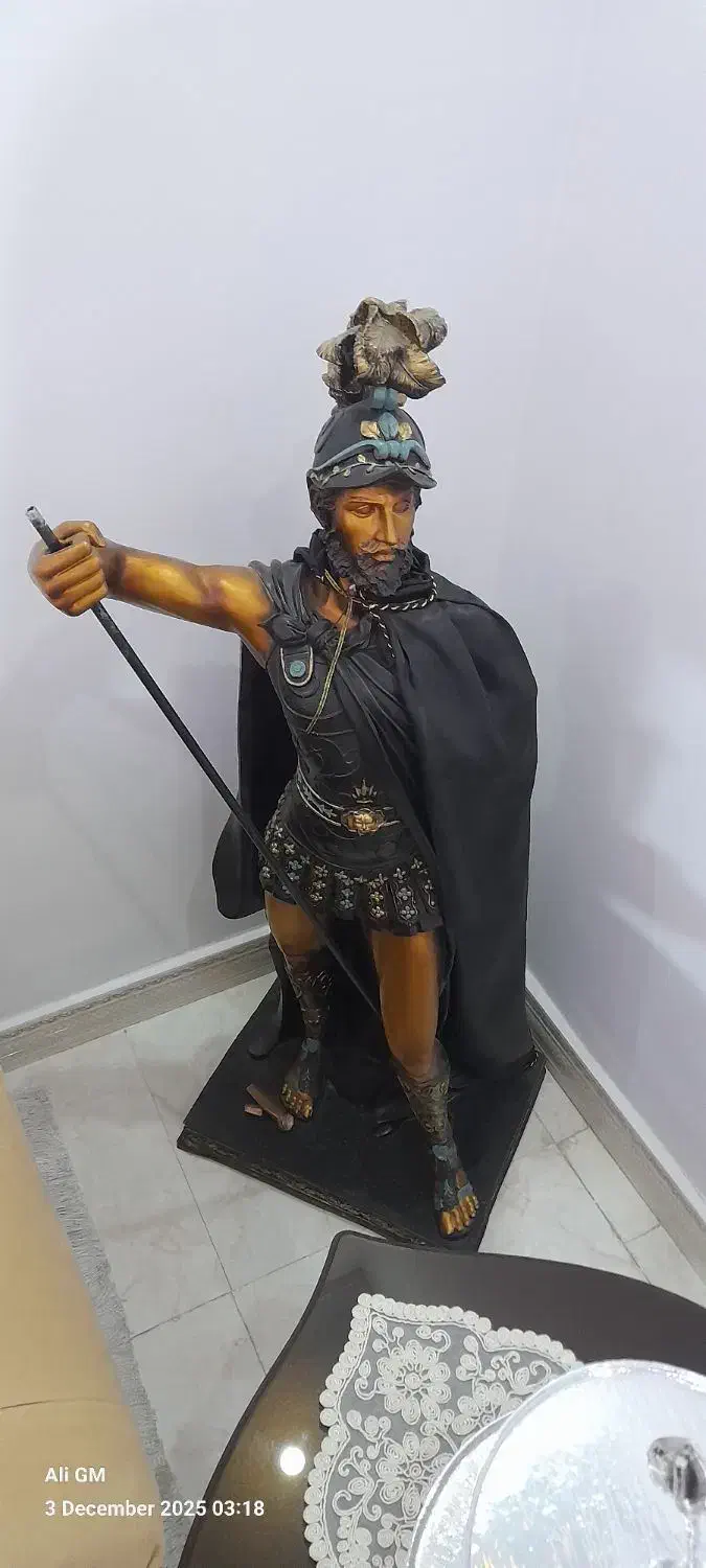 دو عدد مجسمه قدیمی تمیز بودا و ارتش درباری|مجسمه، تندیس، ماکت|نسیمشهر, |دیوار