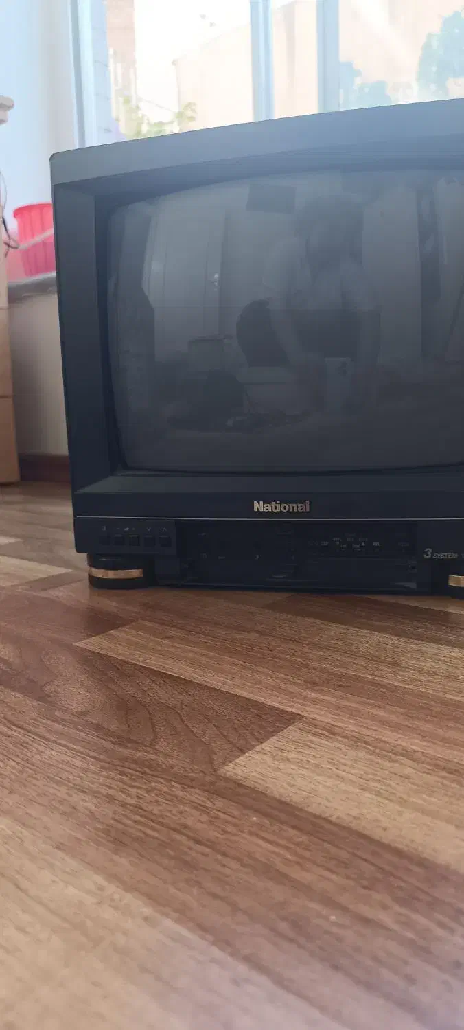 تلویزیون ۱۴اینچ ناسیونال|تلویزیون و پروژکتور|تبریز, |دیوار