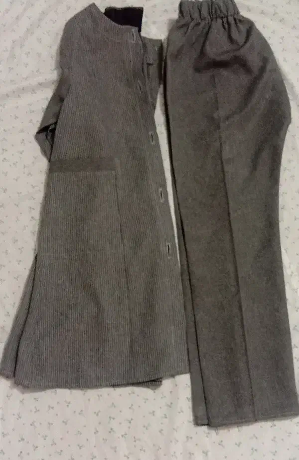 فرم مدرسه|لباس|تایباد, |دیوار