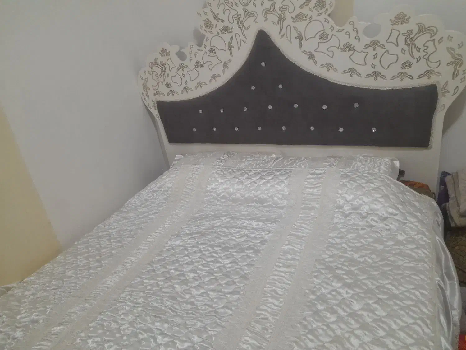 تختخواب دونفره باتشک طبی وسالم درحدنو|تخت و سرویس خواب|تویسرکان, |دیوار