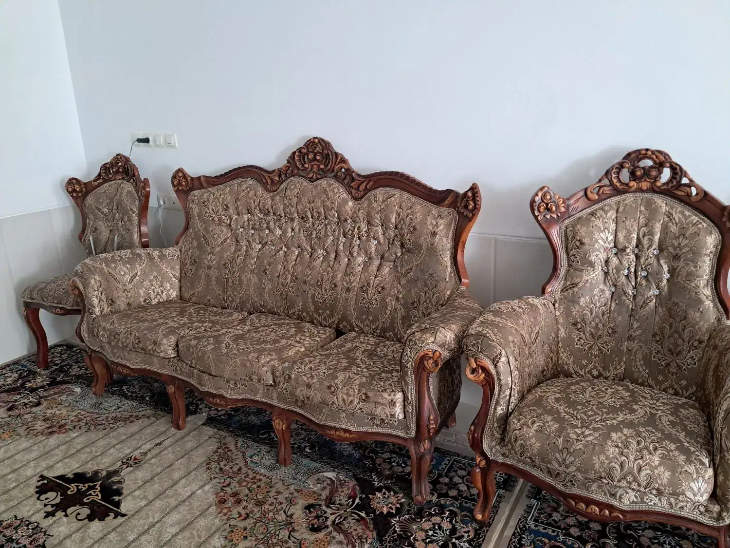 مبلمان سلطنتی|مبلمان خانگی و میز عسلی|فسا, |دیوار