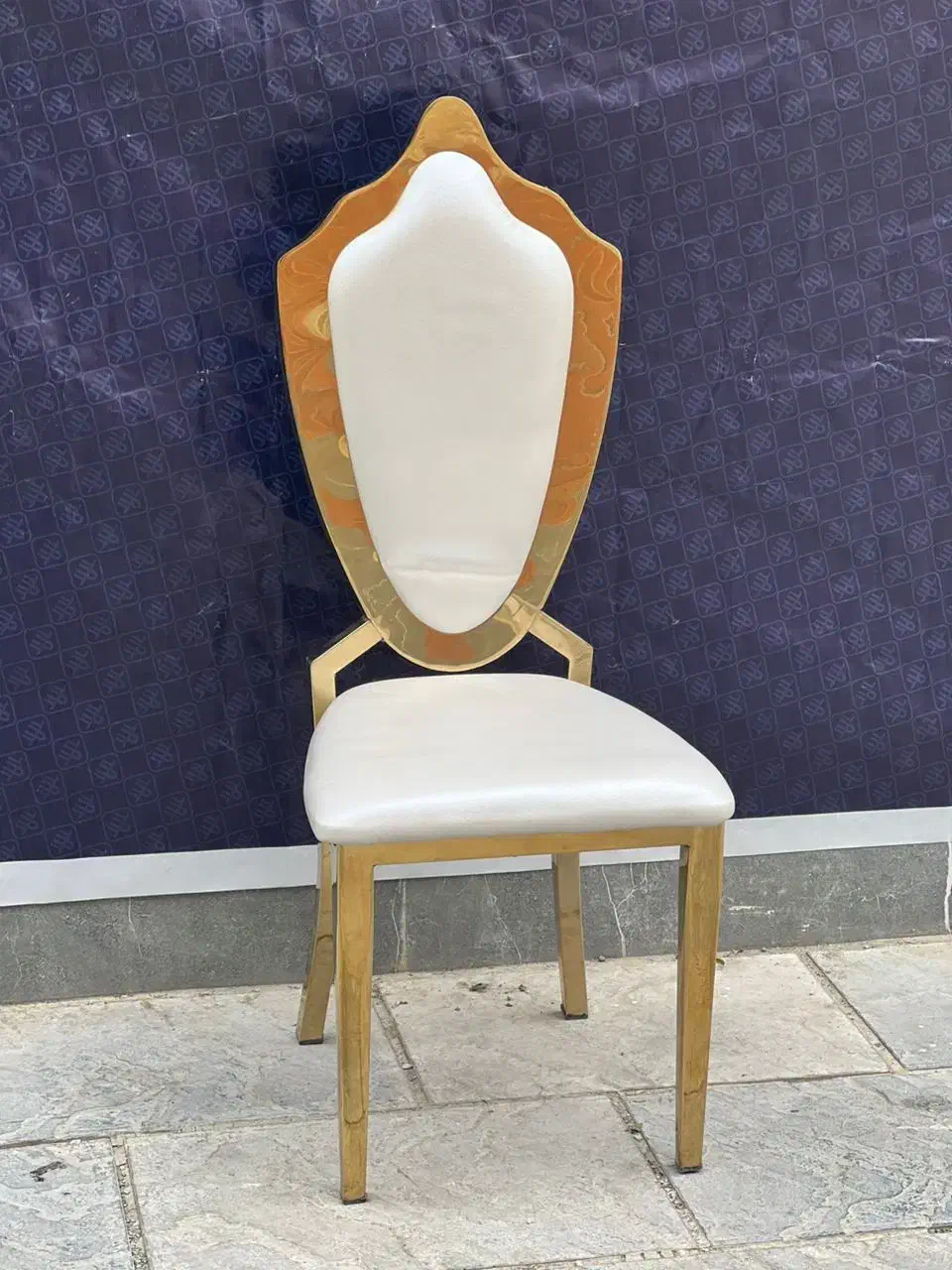 صندلی دست دوم تالاری فلزی طلایی/کارکرده ولی درحد|عمدهفروشی|قائمشهر, |دیوار