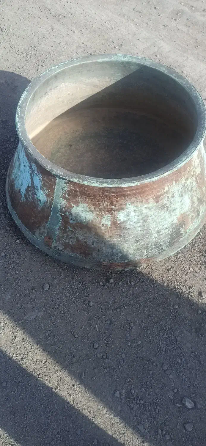 دیگ مسی|کلکسیون اشیاء عتیقه|احمدآبادمستوفی, |دیوار