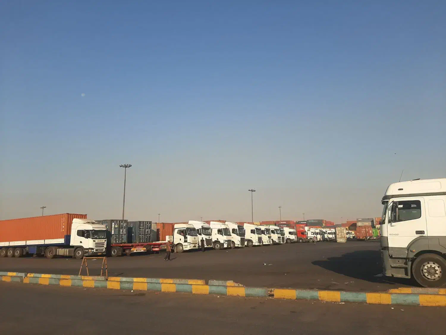 نیروی کار دفتری (خانم) شرکت حمل و نقل|استخدام اداری و مدیریت|بندرعباس, |دیوار