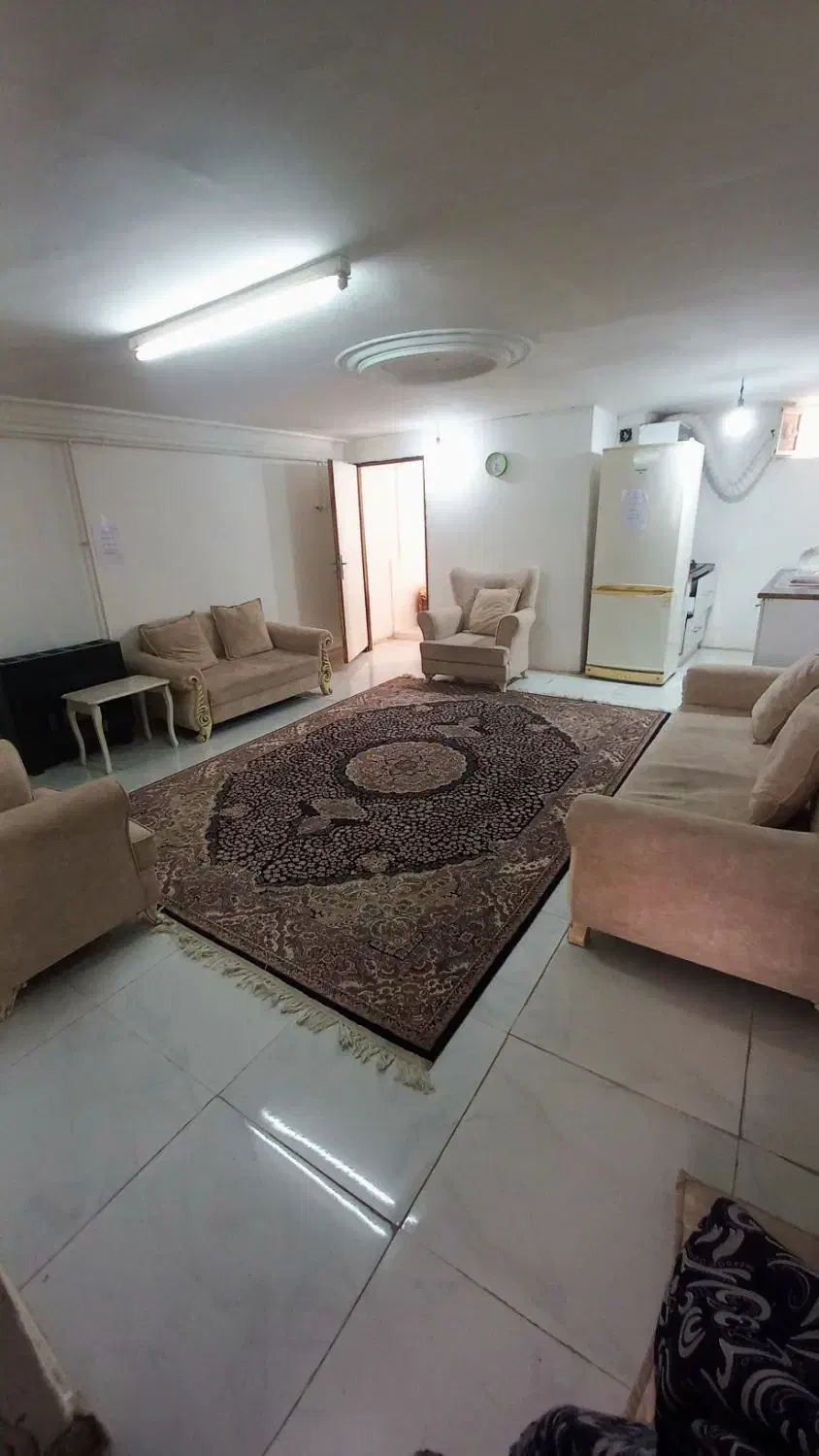 اجاره سوییت. روزانه هفتگی( با پارکینگ )|اجارهٔ کوتاه‌مدت آپارتمان و سوئیت|رشت, استقامت ۲|دیوار