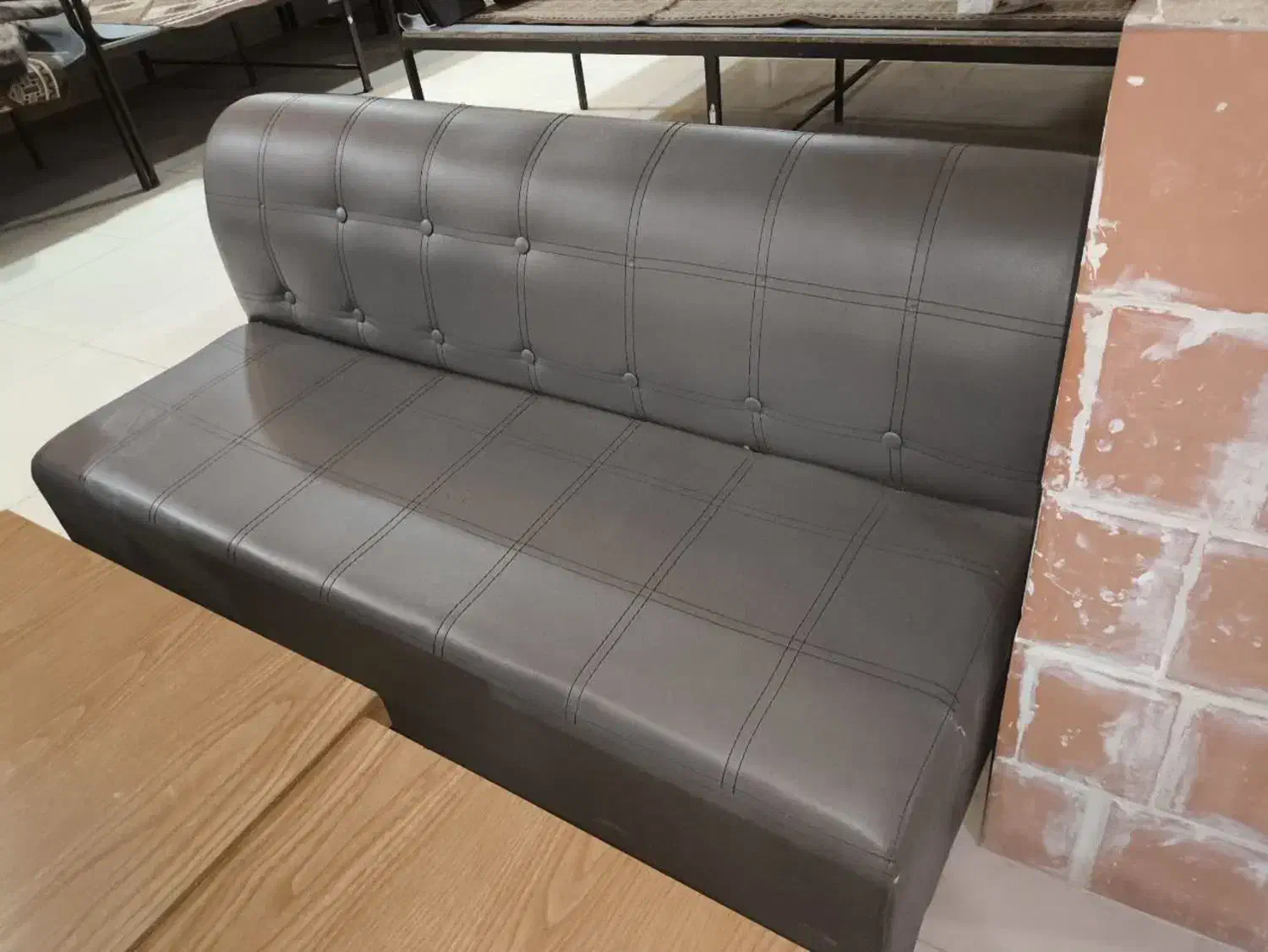 مبل راحتی|مبلمان اداری|ابریشم, |دیوار