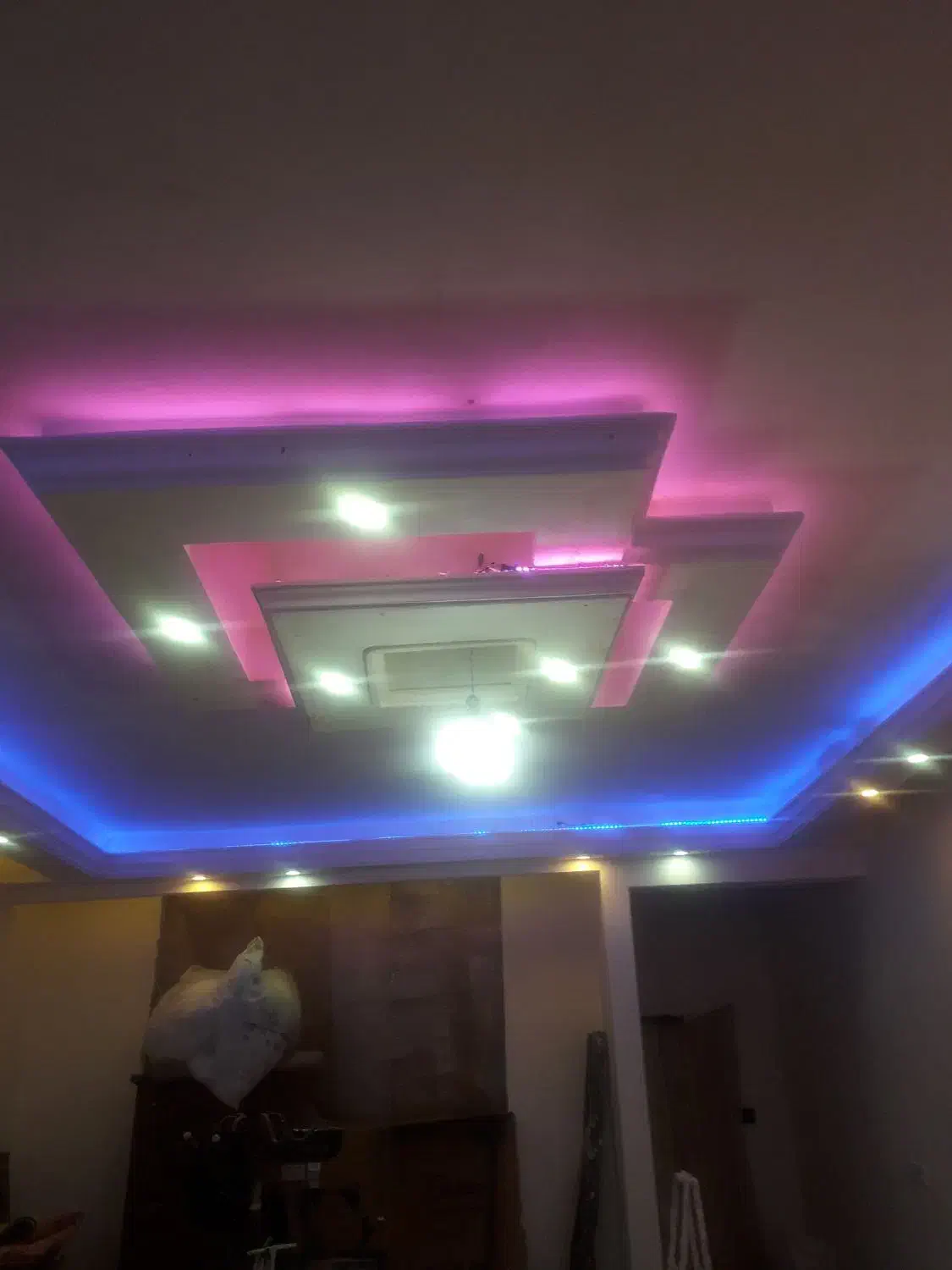 گچ کاری و لکه گیری انجام کلیه کارهای ساختمان|خدمات پیشه و مهارت|مشهد, شهرک رازی (شهرک غرب)|دیوار