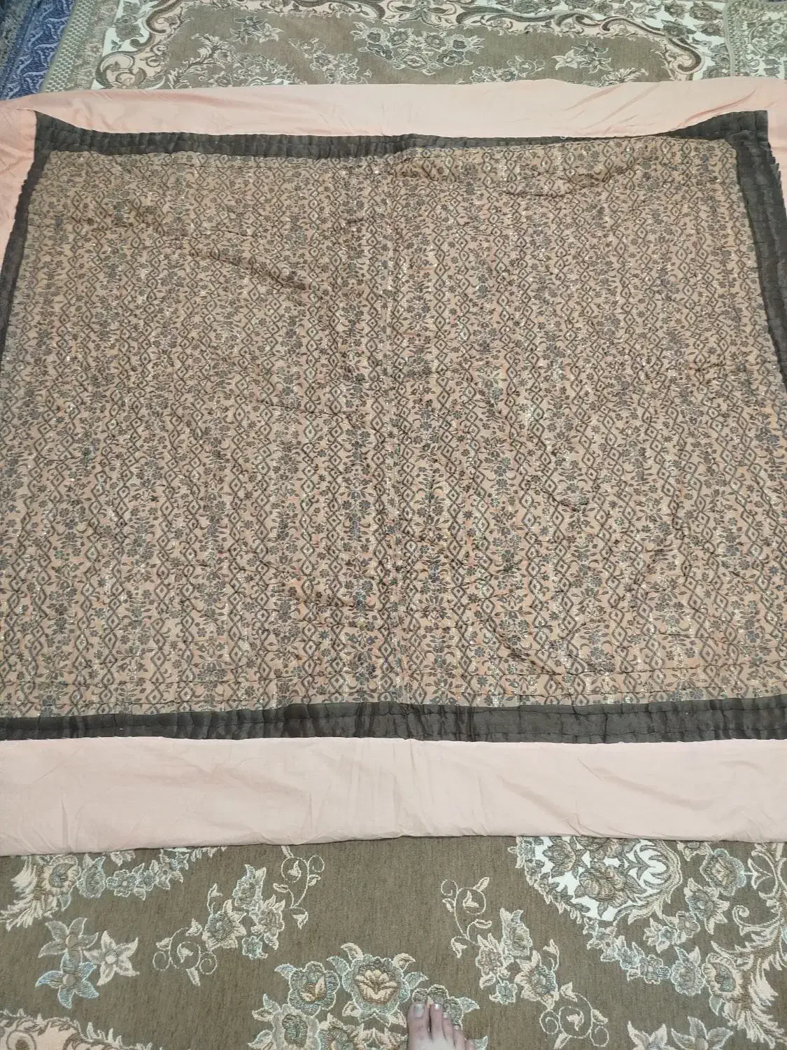 لحاف قدیمی|رختخواب، بالش، پتو|سنندج, |دیوار