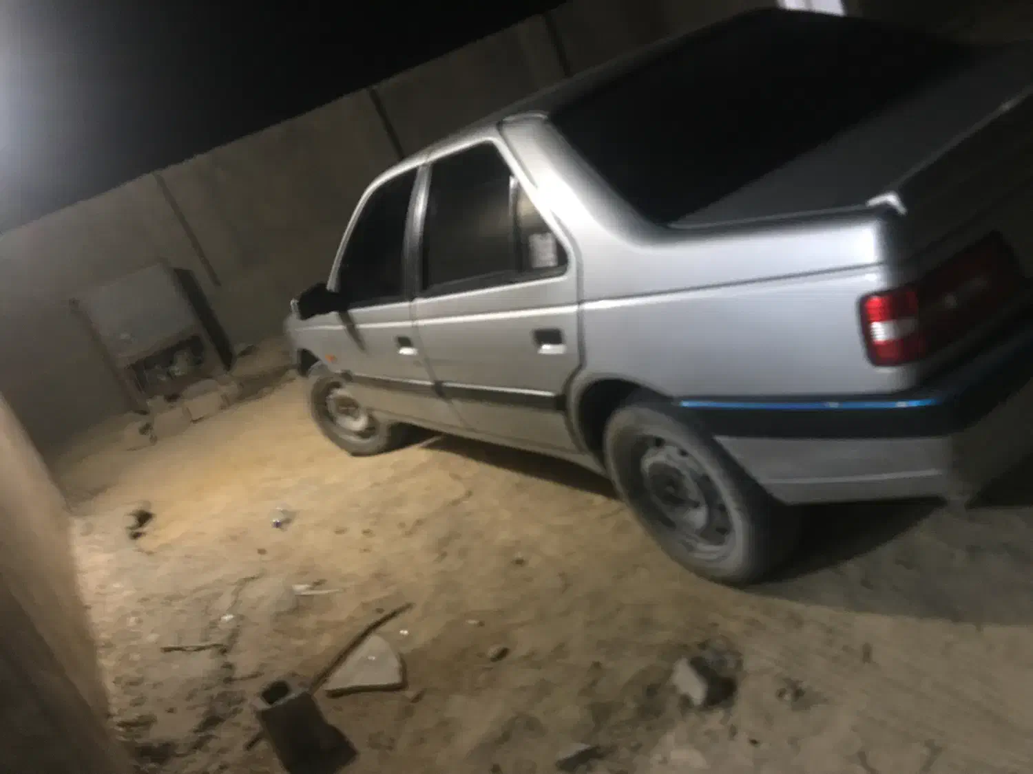 ۴۰۵GLXمدل ۹۱|خودرو سواری و وانت|قشم, |دیوار