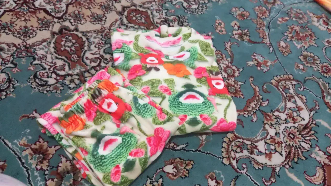 باسلام ست های دخترونه مخمل وارداتی سایز بندی|کفش و لباس بچه|قم, شاه ابراهیم|دیوار