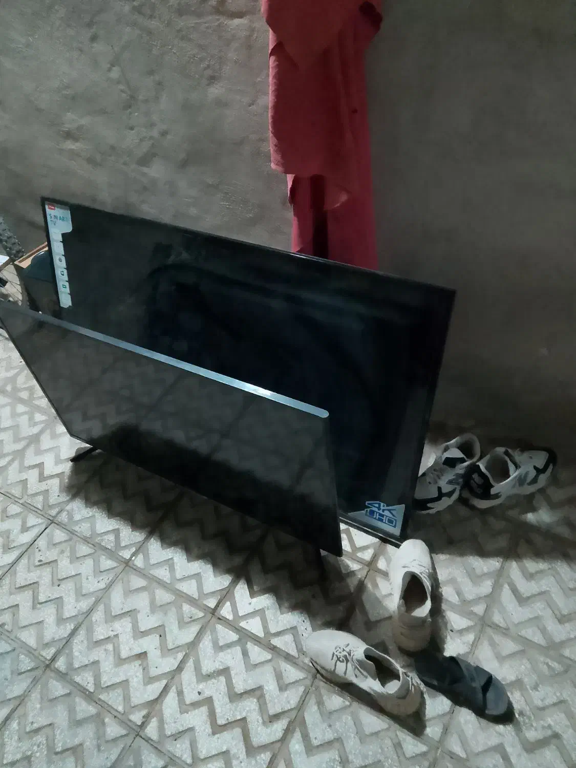 تلویزیون ال ای دی|تلویزیون و پروژکتور|تربت‌حیدریه, منظر|دیوار