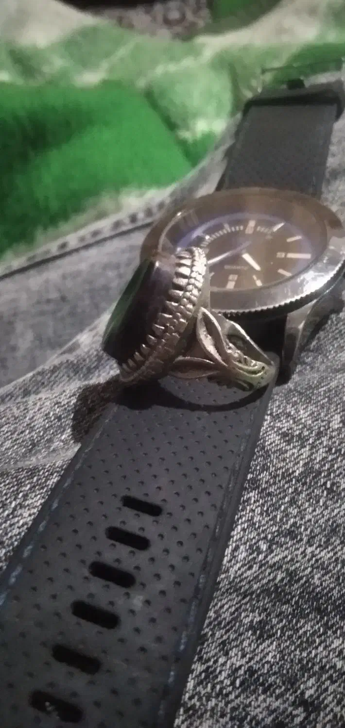 یک عد ساعت اسپرته پیک انگوشتر عقیق مسایل معاوضه|ساعت|خرمآباد, |دیوار