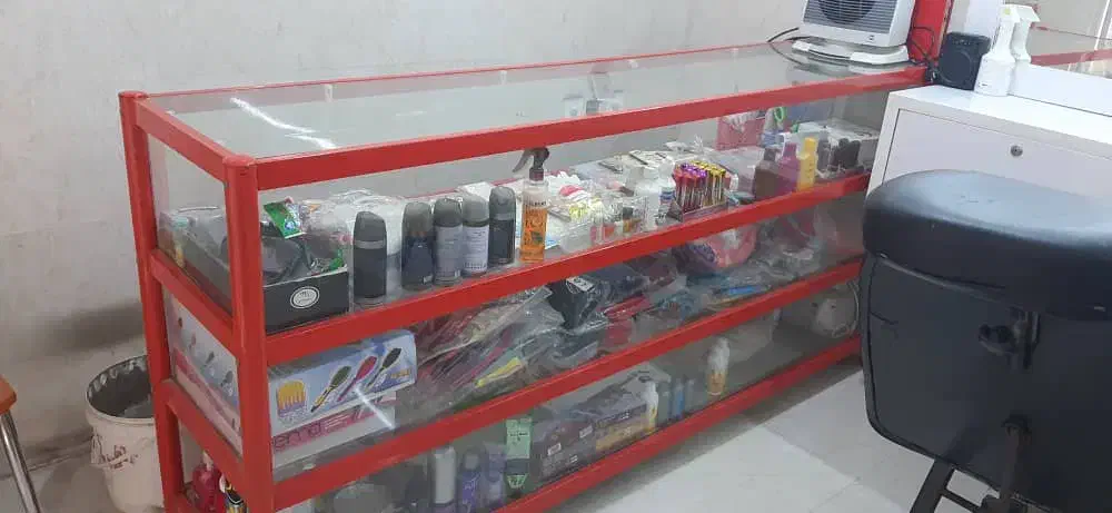 ویترین و سرشور|آرایشگاه و سالن‌های زیبایی|شوشتر, |دیوار