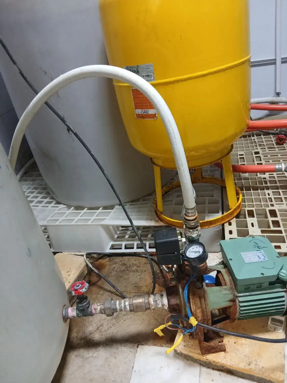 نصب پمپ آب وتعمیر ونصب بخاری|خدمات پیشه و مهارت|کرمانشاه, |دیوار