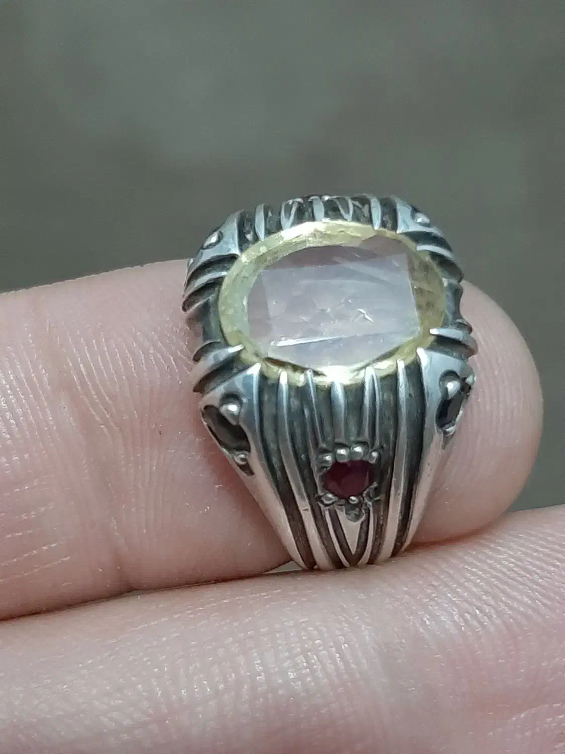 یاقوت زرد آنهیت|جواهرات|باقرشهر, |دیوار