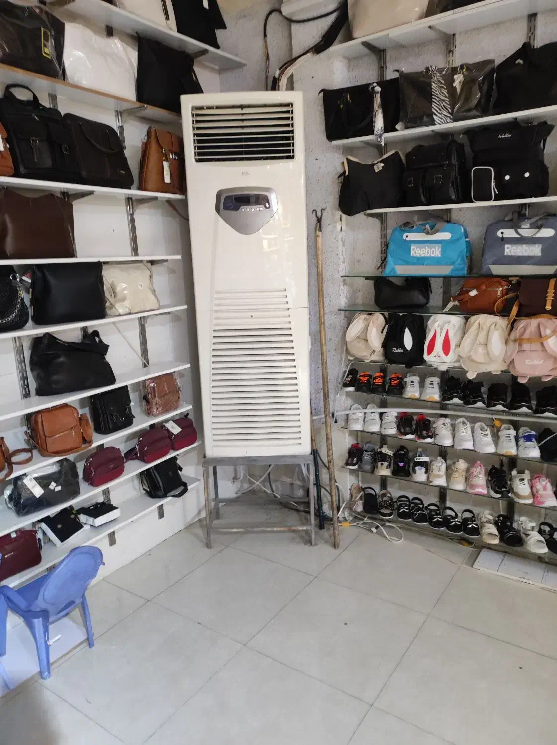 کولرگازی در حال استفاده|کولر گازی و فنکوئل|کرمانشاه, |دیوار