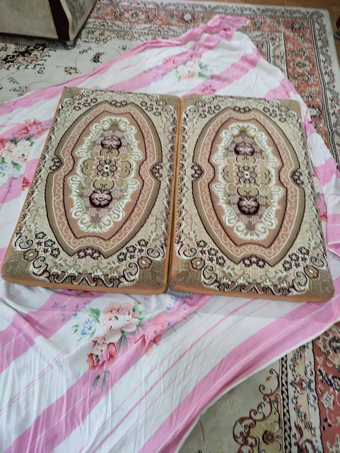 2 عدد پشتی نو و تمیز|پشتی|بندرعباس, |دیوار