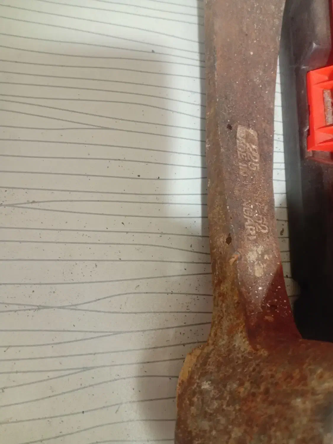 پتک و کلنگ قدیمی|ابزارآلات|سهند, |دیوار