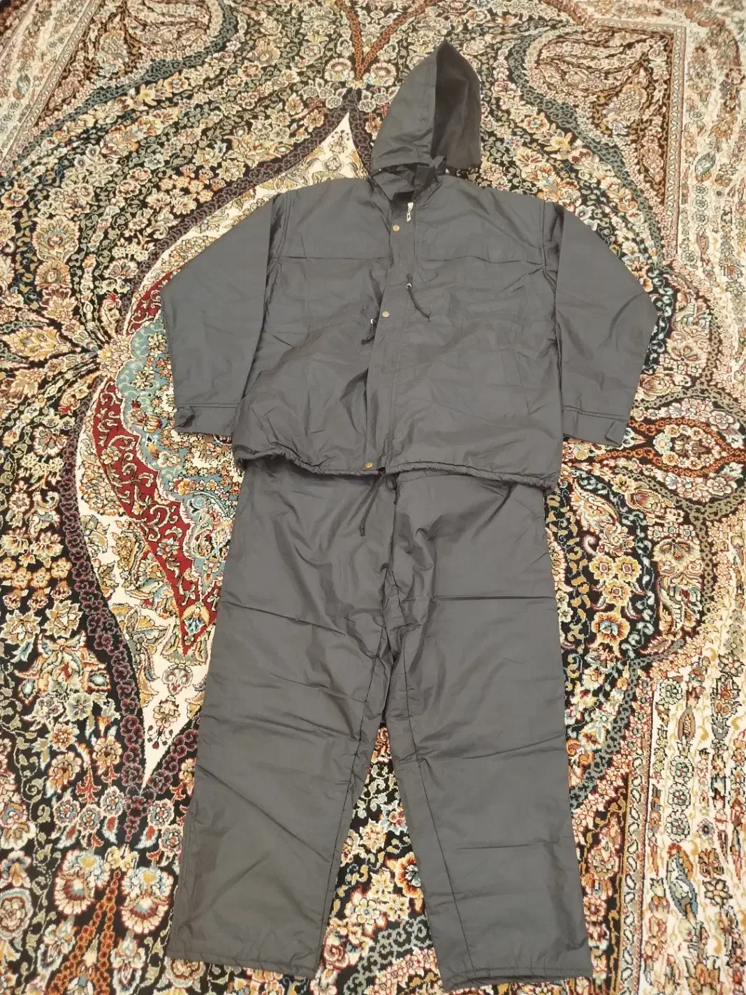 بادگیر|لباس|تاکستان, |دیوار