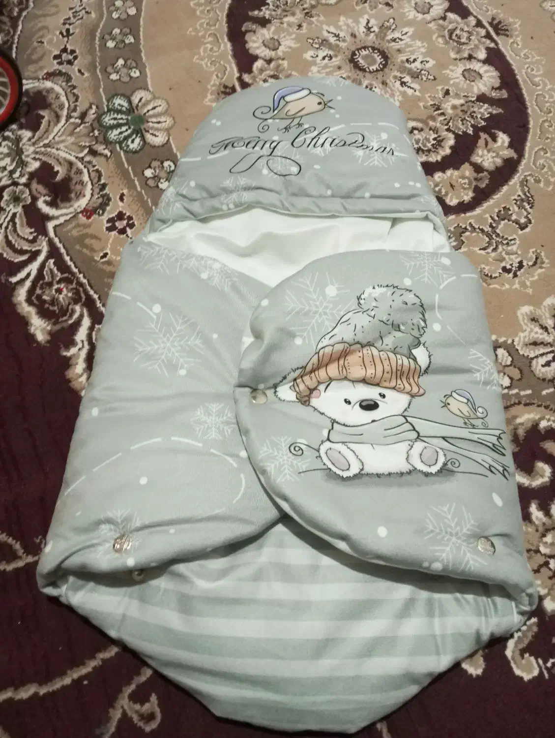 مقداری وسایل نوزاد نو|اسباب و اثاث بچه|یاسوج, |دیوار